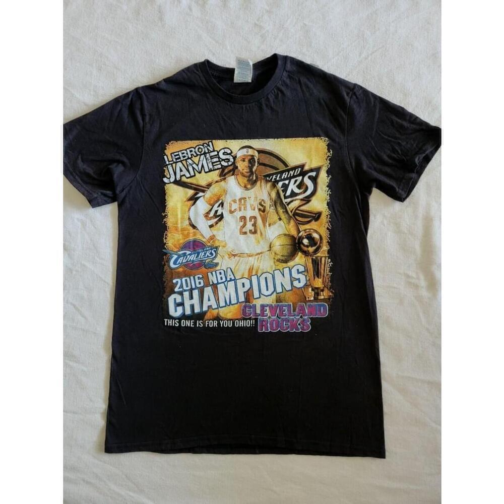 Cleveland Cavaliers 2016 NBA Championship Shirt Size M Lebron James Kyrie